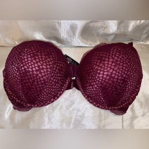 Maroon/Purple lace front Victoria’s Secret very sexy push up bra. Size 36D